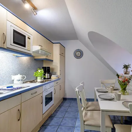 Nyaraló Reetdachhaus Kuestenvilla Büsum